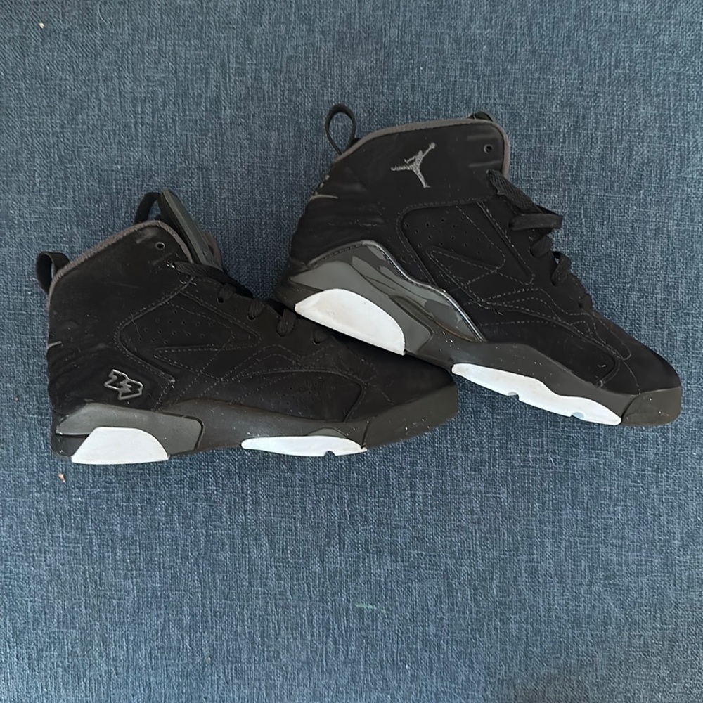Boys Jordans Excellent condition New